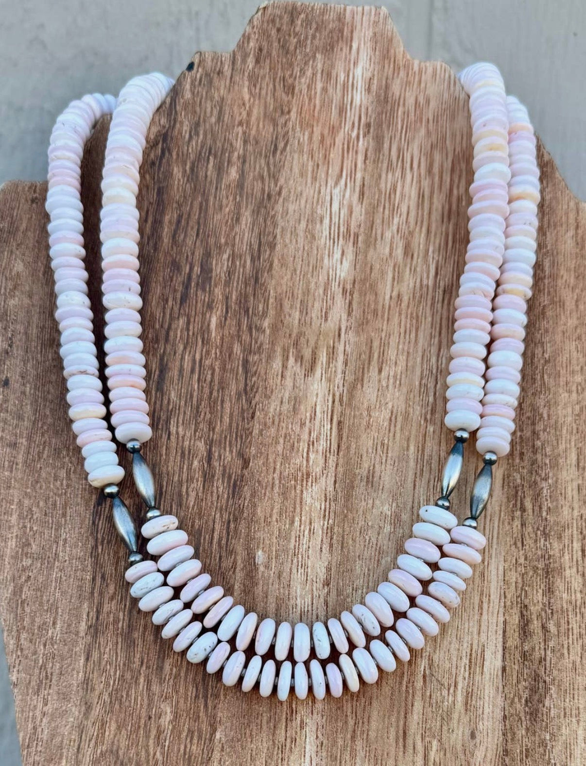 Pink Conch Necklace 20 inch