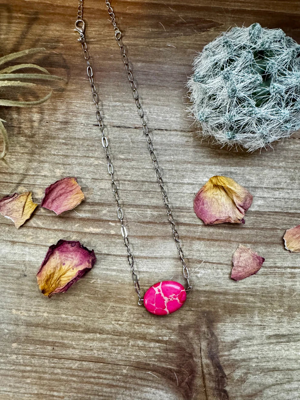 Oval Pink Choker Verasite